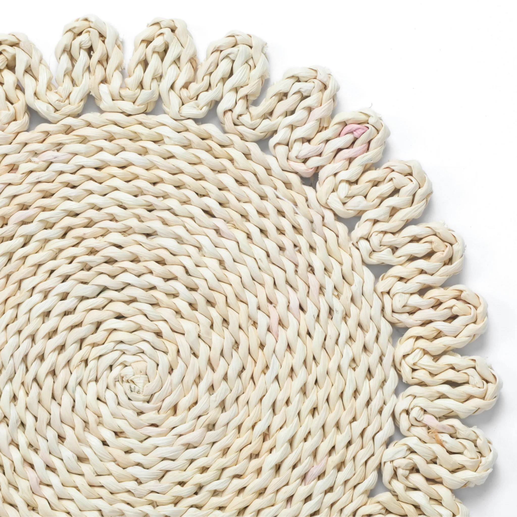 4 pc/set Flower Shape Straw 15" Placemats