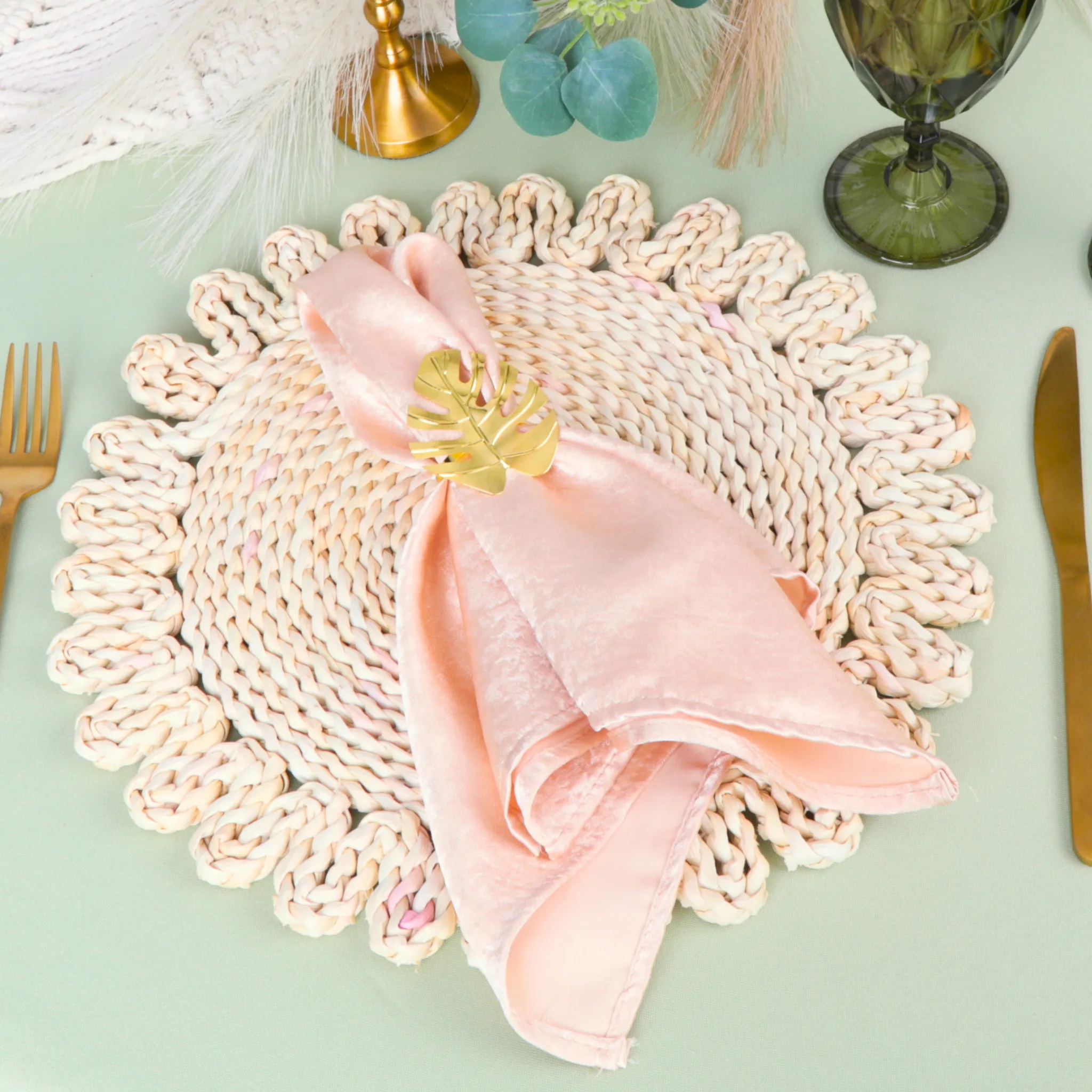 4 pc/set Flower Shape Straw 15" Placemats