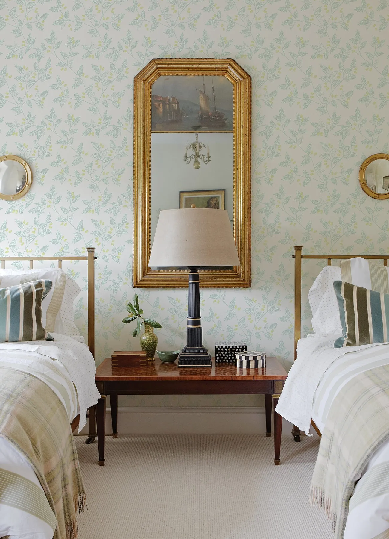 Ardell Light Green Botanical Wallpaper