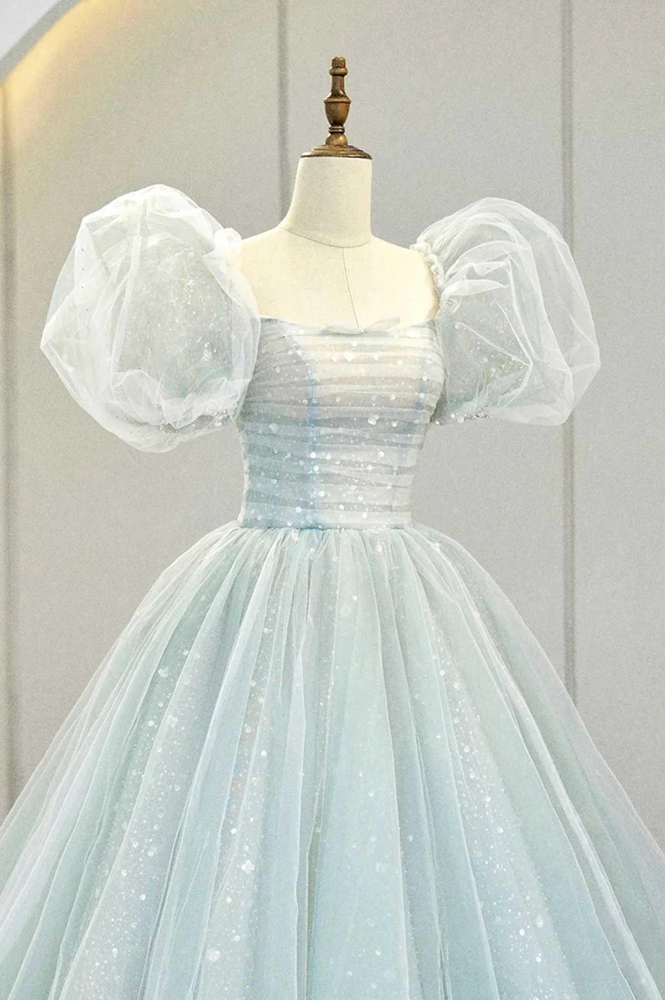 Lovely Puff Sleeve Tulle Formal Evening Gown A-Line Long Prom Dress
