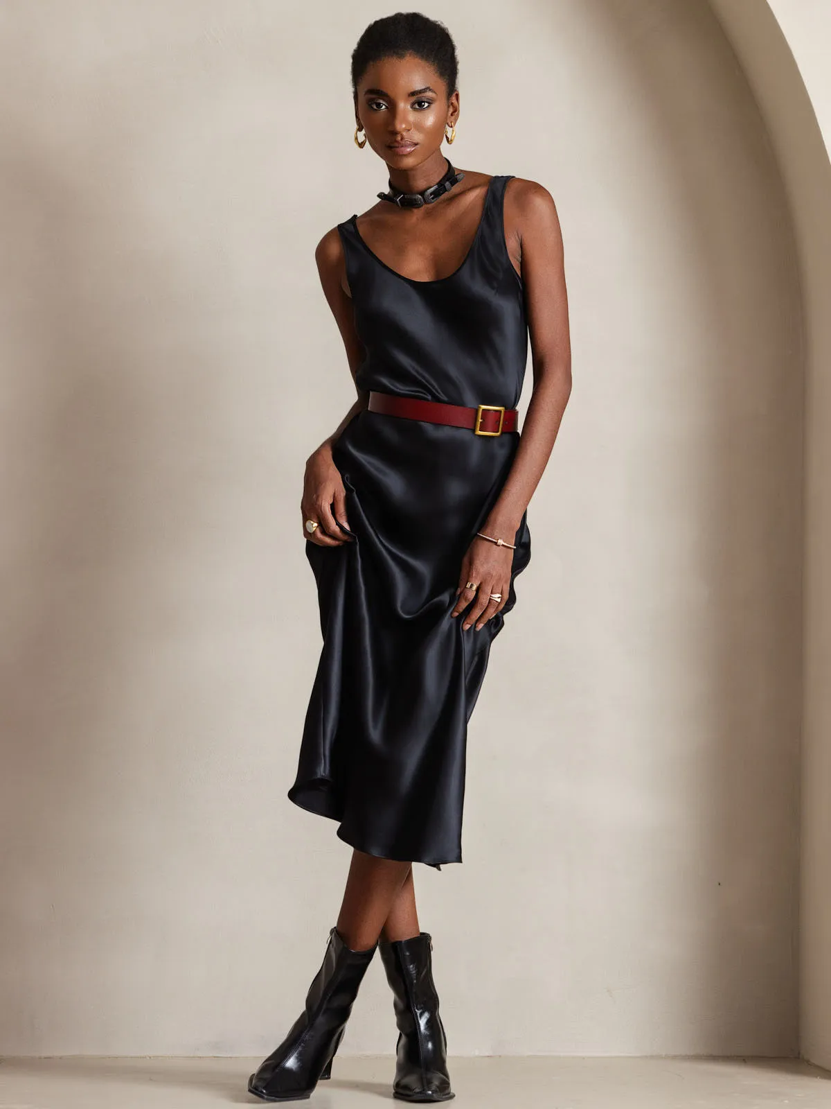 Elegant Long Dress with Wide Straps in Solid Silk - Sleeveless Option