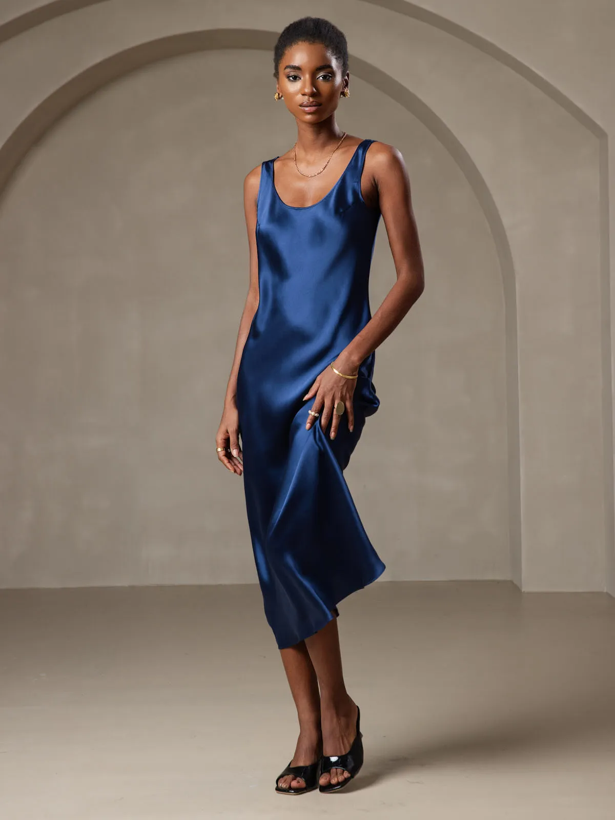 Elegant Long Dress with Wide Straps in Solid Silk - Sleeveless Option