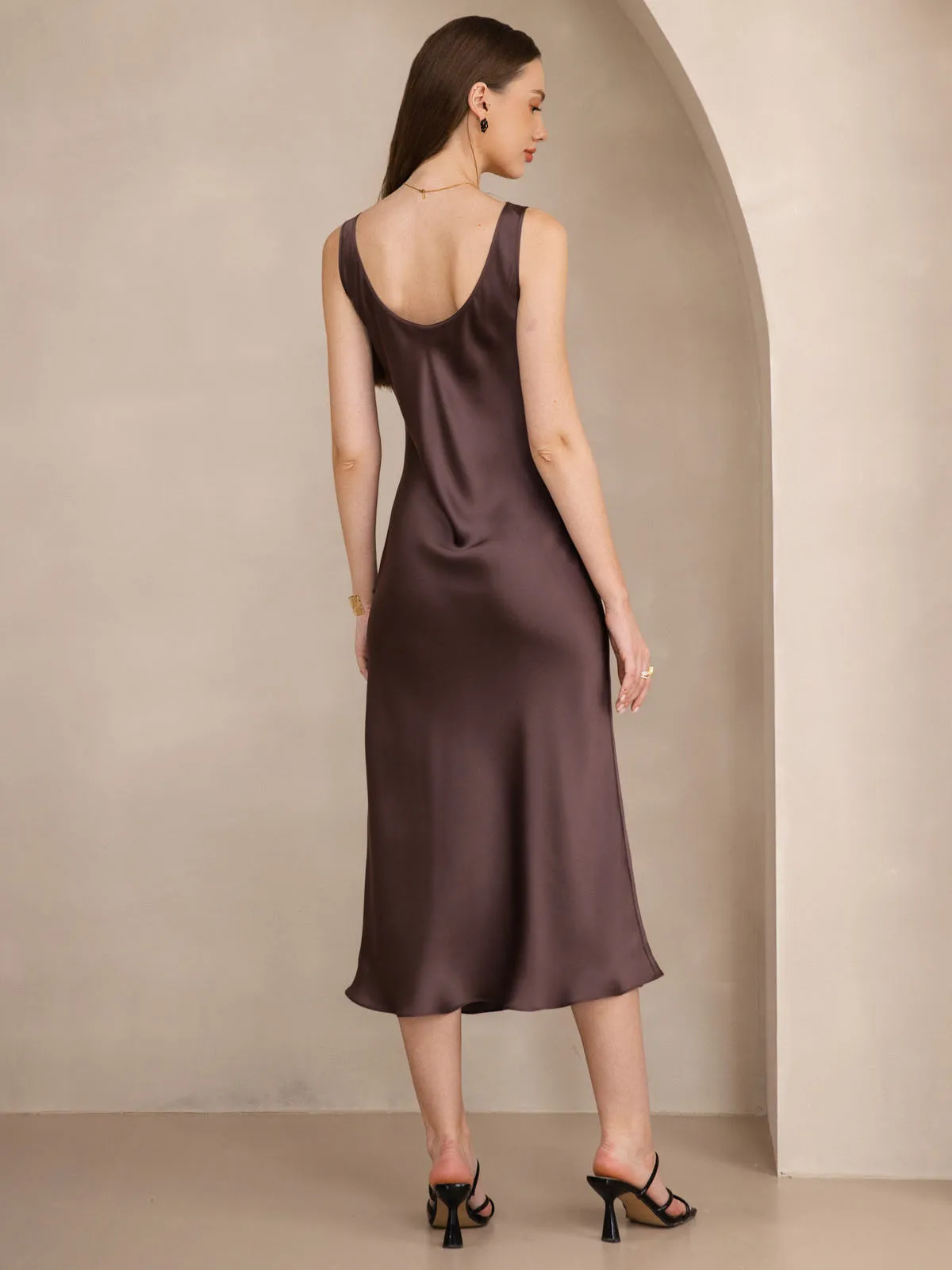 Elegant Long Dress with Wide Straps in Solid Silk - Sleeveless Option