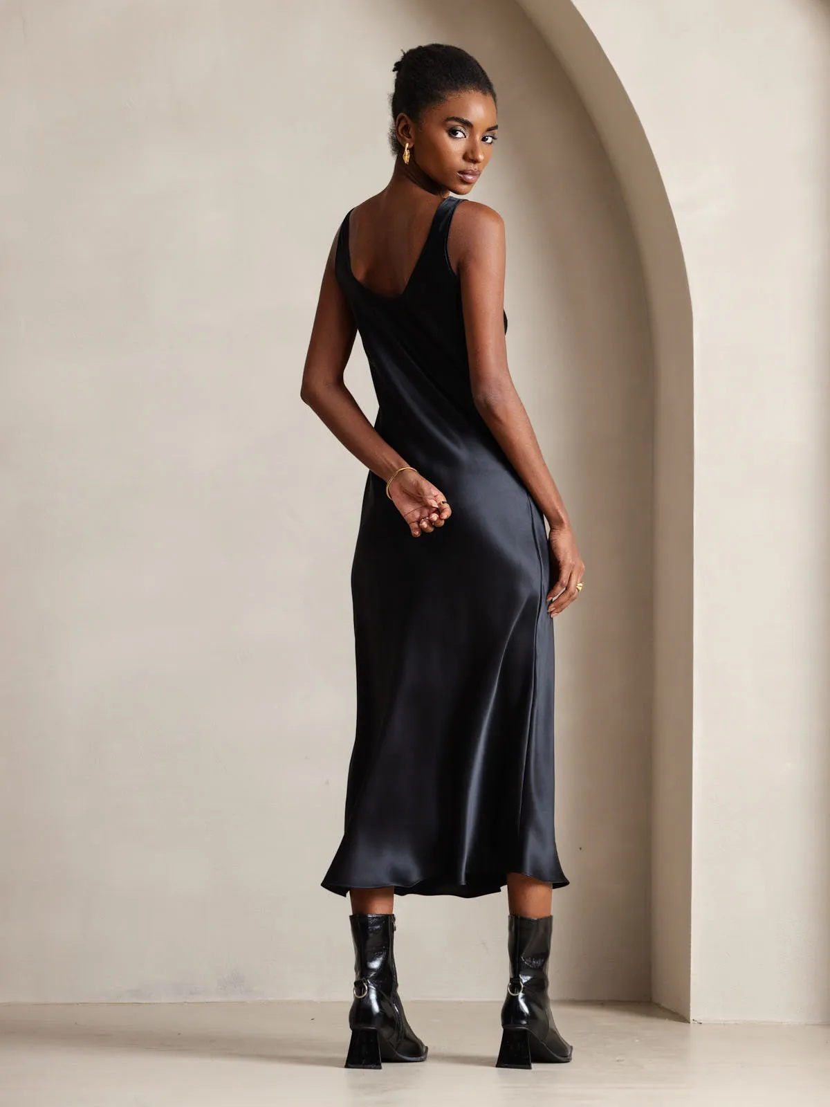 Elegant Long Dress with Wide Straps in Solid Silk - Sleeveless Option
