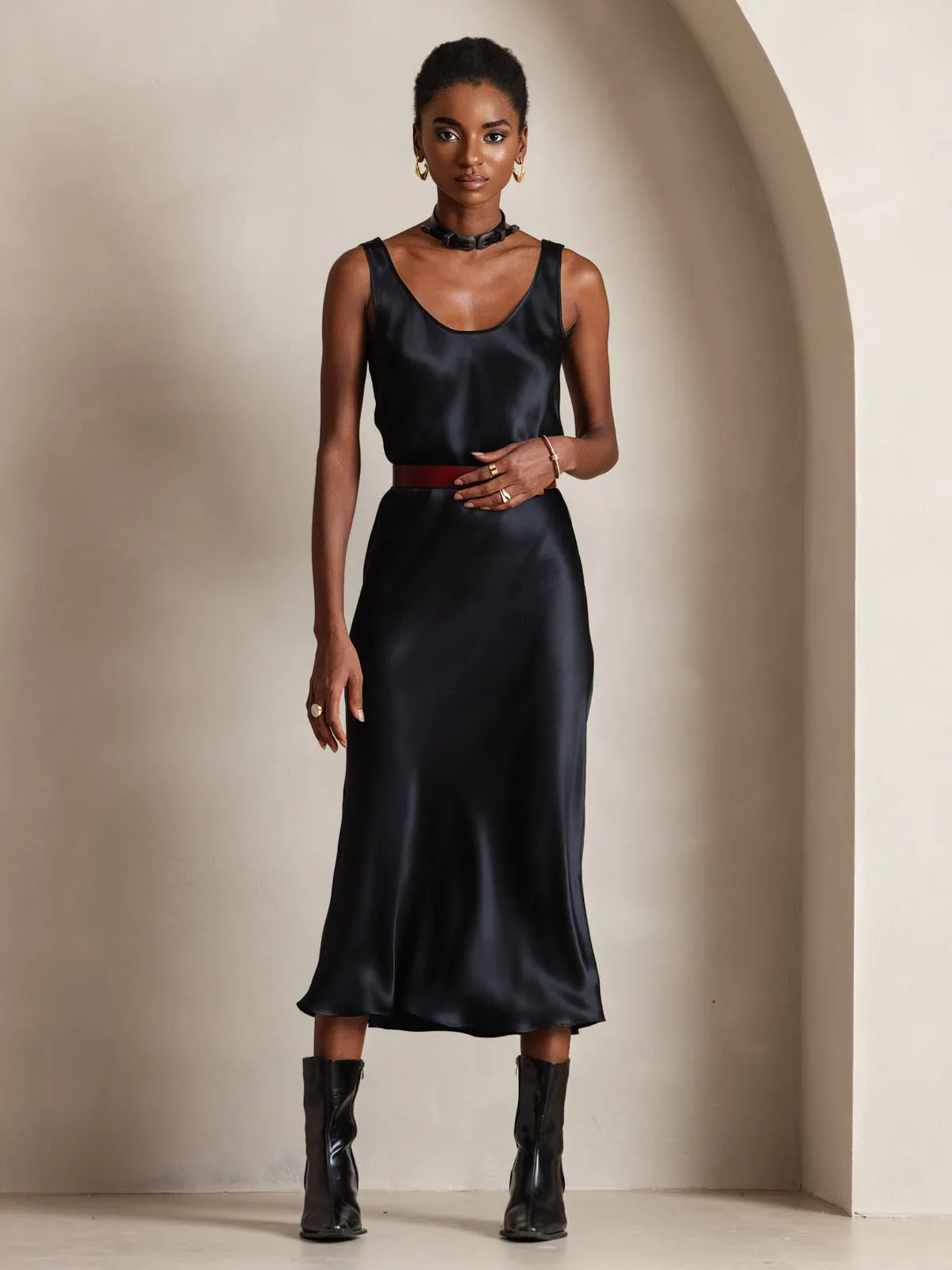 Elegant Long Dress with Wide Straps in Solid Silk - Sleeveless Option