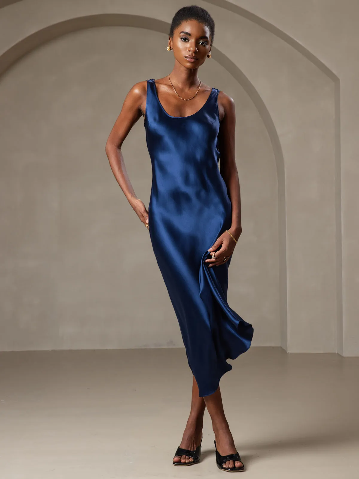 Elegant Long Dress with Wide Straps in Solid Silk - Sleeveless Option