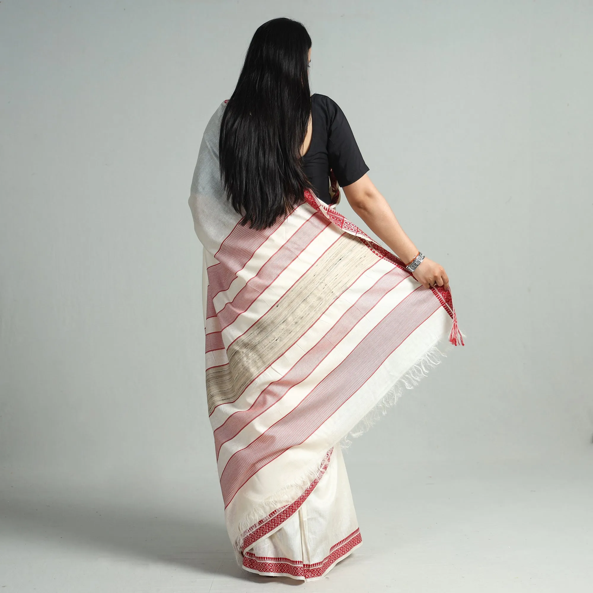 White - Traditional Vidarbha Tussar Silk Handloom Saree with Woven Border 126