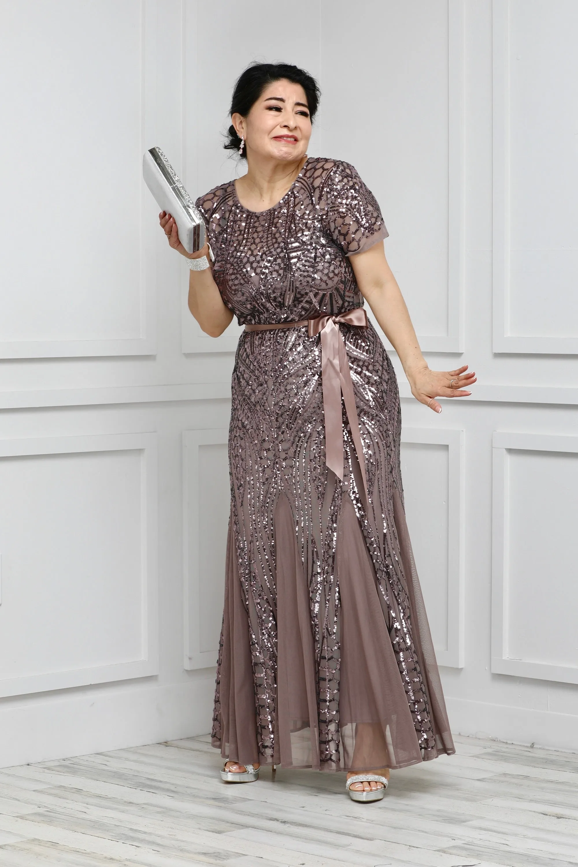 Women's One Piece Short Sleeve Embellished Sequin  Evening Gown - Missy