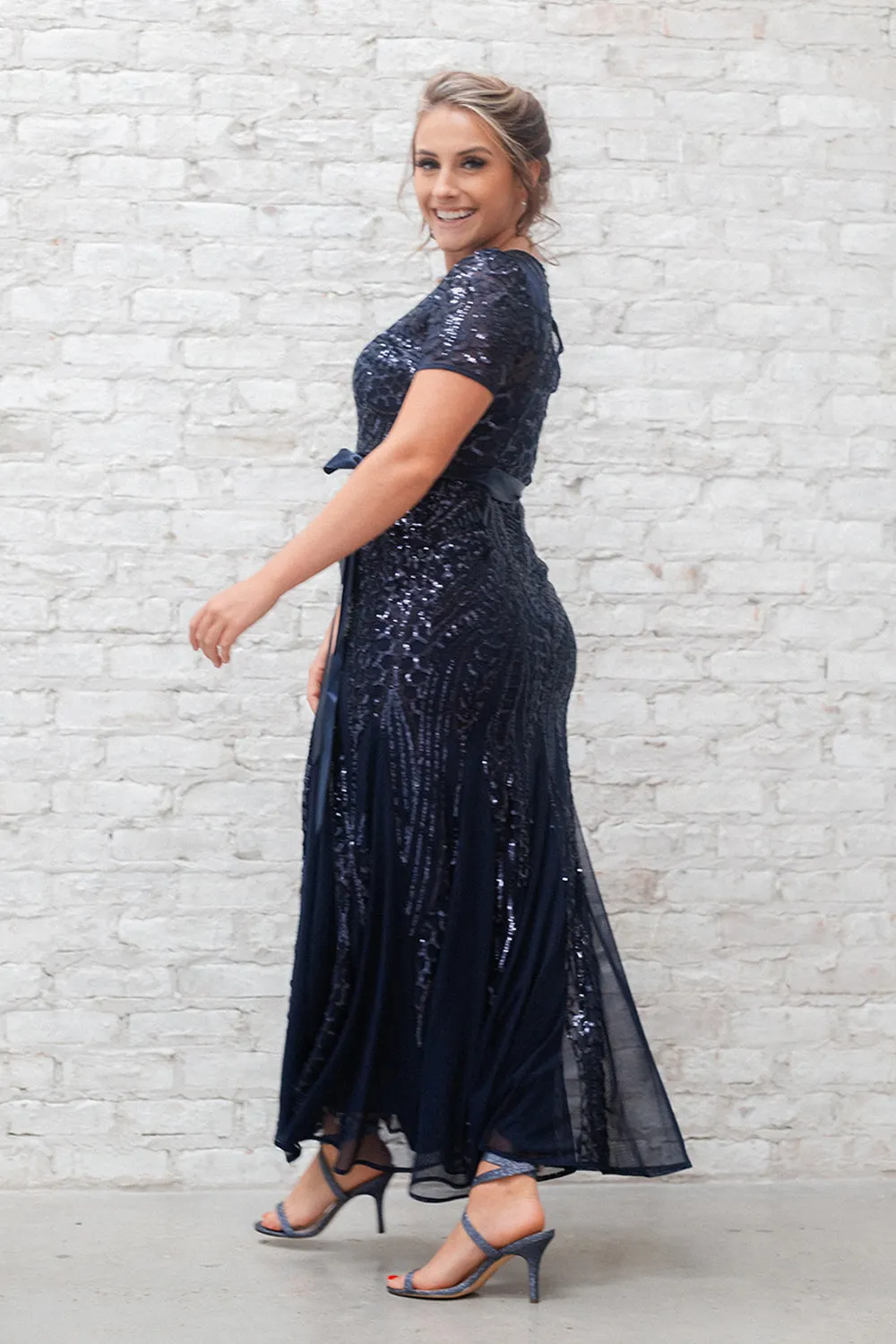 Women's One Piece Short Sleeve Embellished Sequin  Evening Gown - Missy