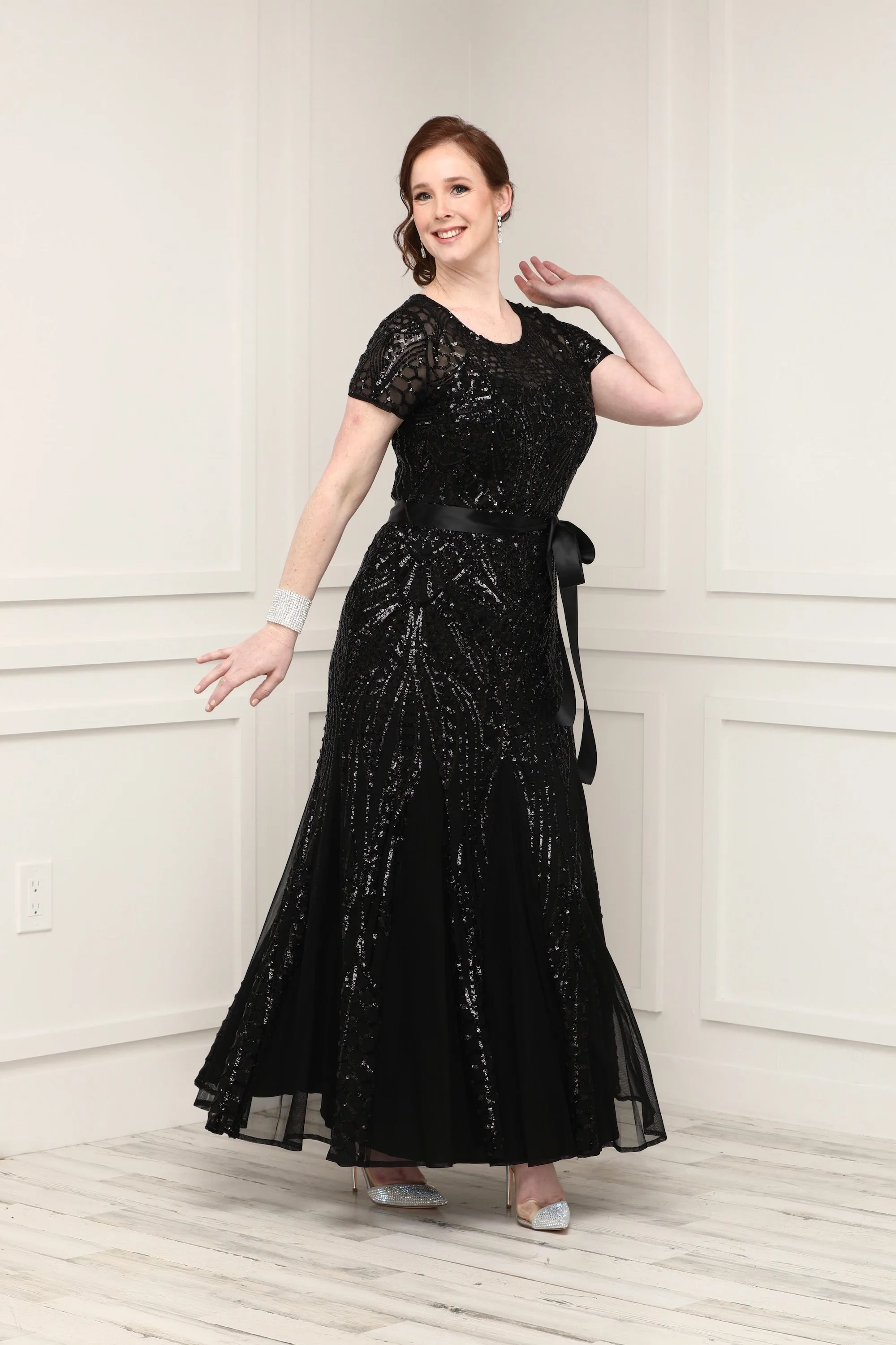 Women's One Piece Short Sleeve Embellished Sequin  Evening Gown - Missy